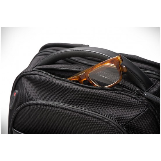 Geanta Kensington Contour 2.0 Pro K60381EU