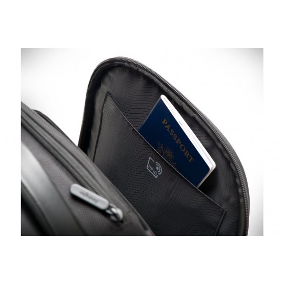 Geanta Kensington Contour 2.0 Pro K60381EU