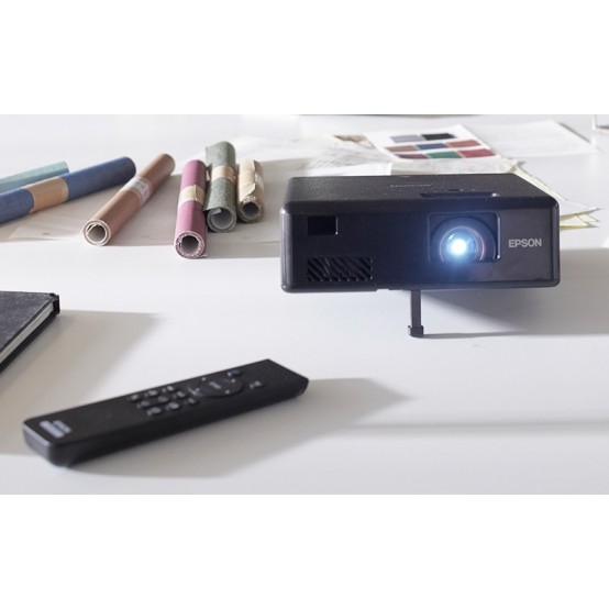 Videoproiector Epson EF-11 V11HA23040