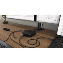 Docking Station iTec USB-C Dual Display Docking Station with Power Delivery 100 W + i-tec Universal Charger 112 W C31DUALDPDOCK