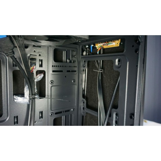 Carcasa Segotep Wider X2 WIDER-X2-BK