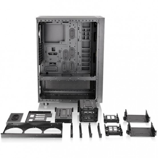 Carcasa Thermaltake Core X71 CA-1F8-00M1WN-00