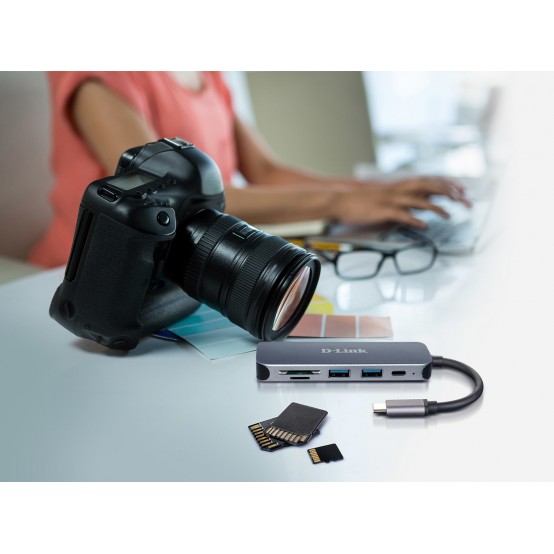Docking Station D-Link 5-in-1 USB-C Hub with Card Reader DUB-2325