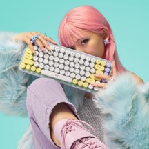 Tastatura Logitech POP Keys Wireless Mechanical Emoji Keyboard 920-010736