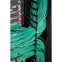 Cabinet APC  AR3140