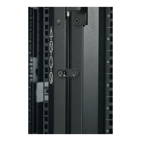 Cabinet APC  AR3100SP
