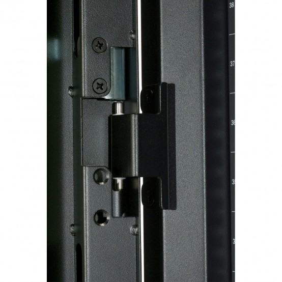 Cabinet APC  AR3100X610