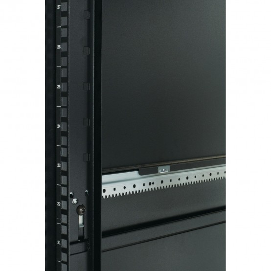 Cabinet APC  AR3100X617