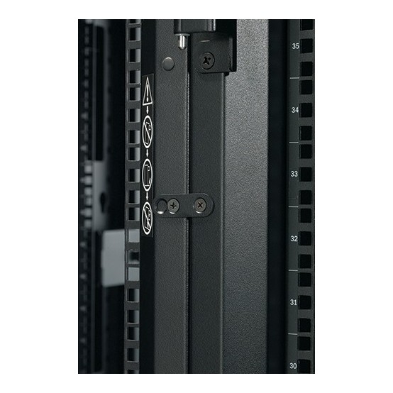 Cabinet APC  AR3107X609