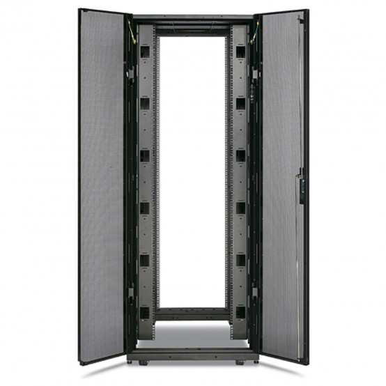 Cabinet APC  AR3150HACS