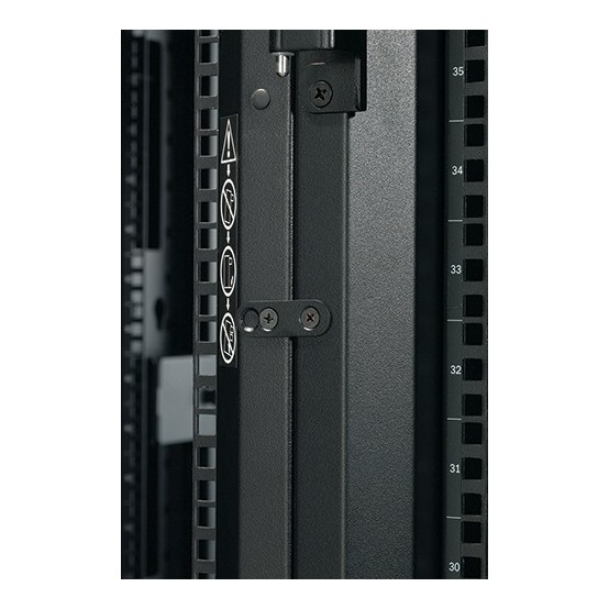 Cabinet APC  AR3157X610
