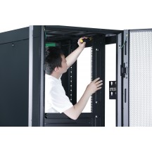 Cabinet APC  ER6282