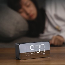 Boxe USAMS Alarm Clock with Wireless Speaker  - Multi-Functional, Bluetooth 5.0 - Black US-YX007