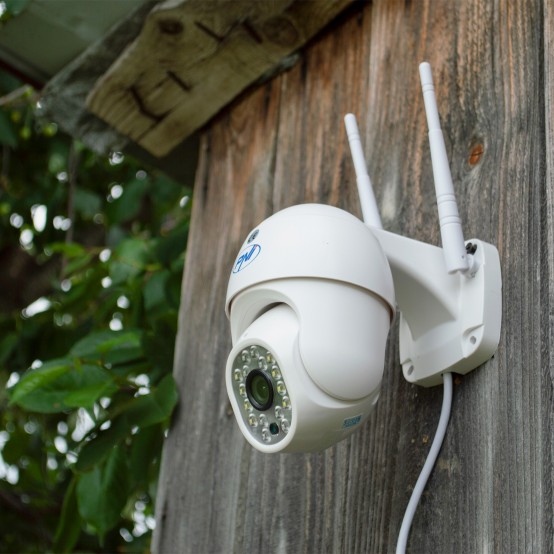 Camera de supraveghere PNI  PNI-IP240