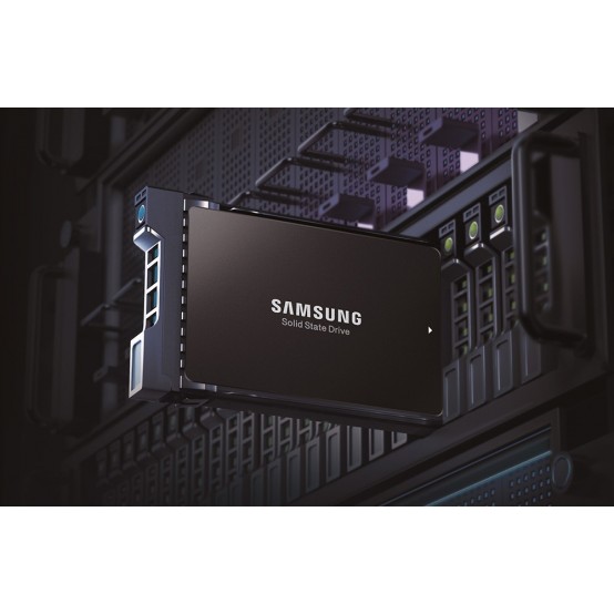 SSD Samsung PM9A3 MZQL27T6HBLA-00W07