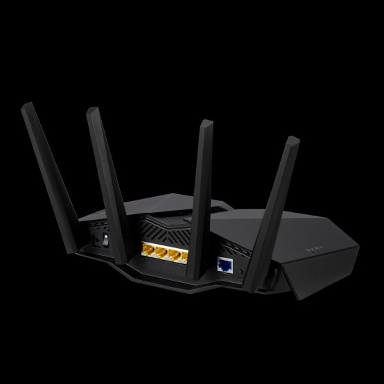 Router ASUS  RT-AX82U