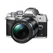Aparat foto digital Olympus E-M10 IV 1415-2 Kit silver V207130SE040