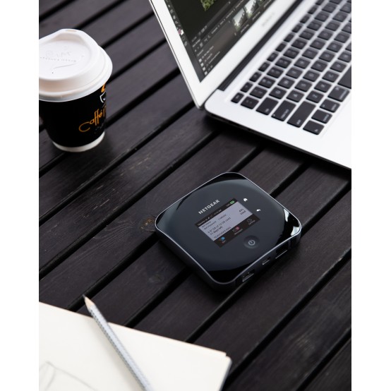 Router NetGear Nighthawk M2 MR2100-100EUS
