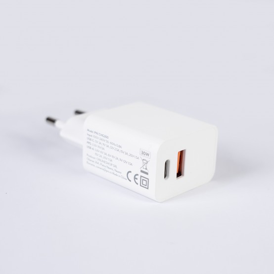 Alimentator PNI  PNI-CHG300