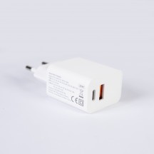 Alimentator PNI  PNI-CHG300