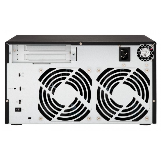 NAS QNAP  TL-D800C
