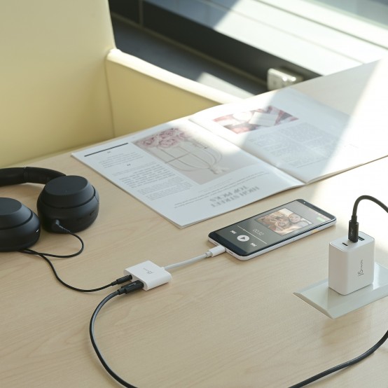Adaptor J5Create USB-C to 3.5mm Audio Adapter with Power Delivery JCA122-N