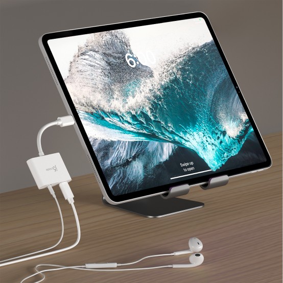 Adaptor J5Create USB-C to 3.5mm Audio Adapter with Power Delivery JCA122-N