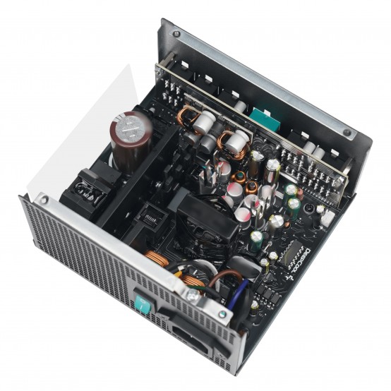Sursa DeepCool PN650-M R-PN650M-FC0B-JGEU