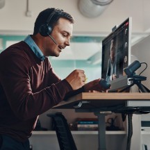 Casca HP Poly Voyager Focus 2 USB-C-Headset incl. Ladestation + Adapter USB-C/ -A 9T9J5AA