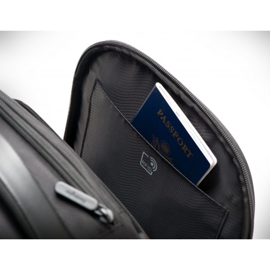 Geanta Kensington Contour 2.0 Business K60382EU